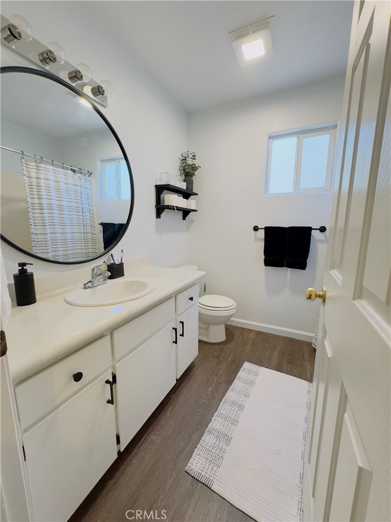 1009 S Elverta St, Visalia, CA 93292