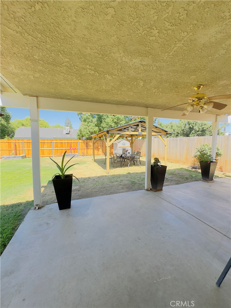 1009 S Elverta St, Visalia, CA 93292