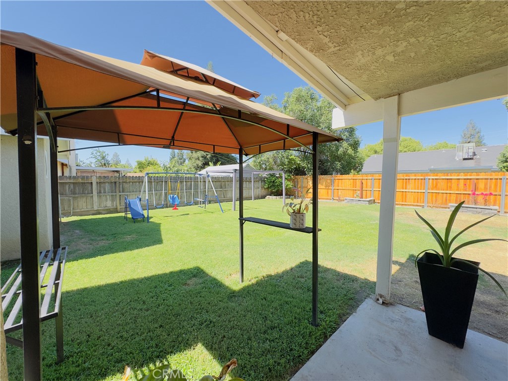 1009 S Elverta St, Visalia, CA 93292