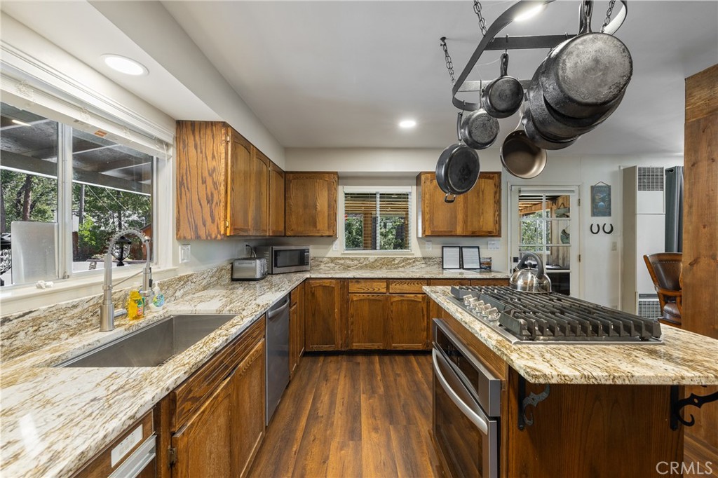 39165 Ski Slope, Bass Lake, CA 93604