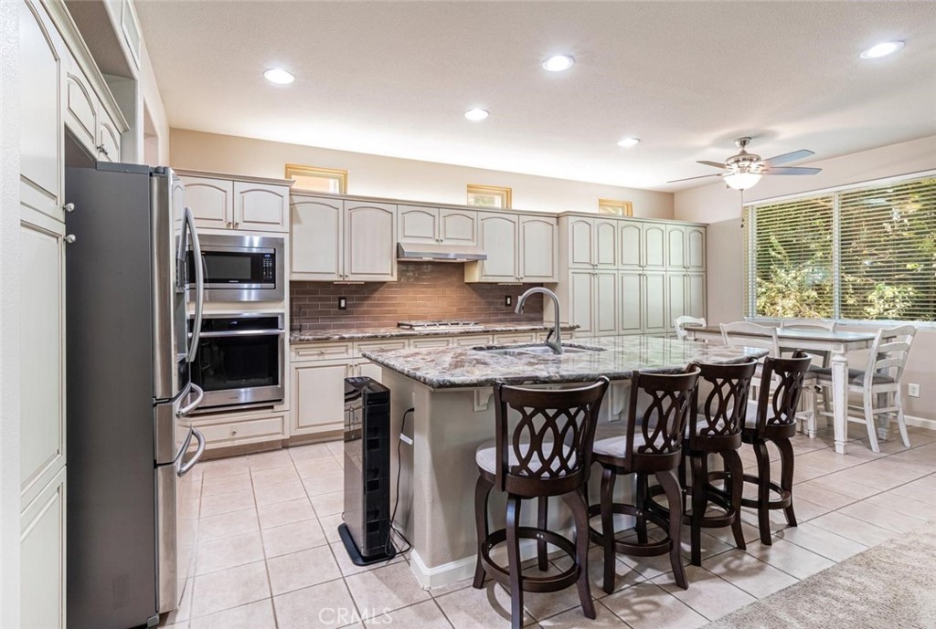4683 N Arrow Ridge, Clovis, CA 93619