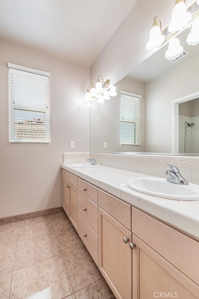 4683 N Arrow Ridge, Clovis, CA 93619