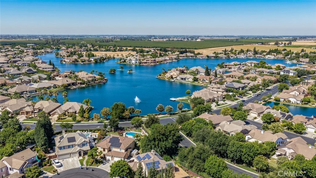 4683 N Arrow Ridge, Clovis, CA 93619