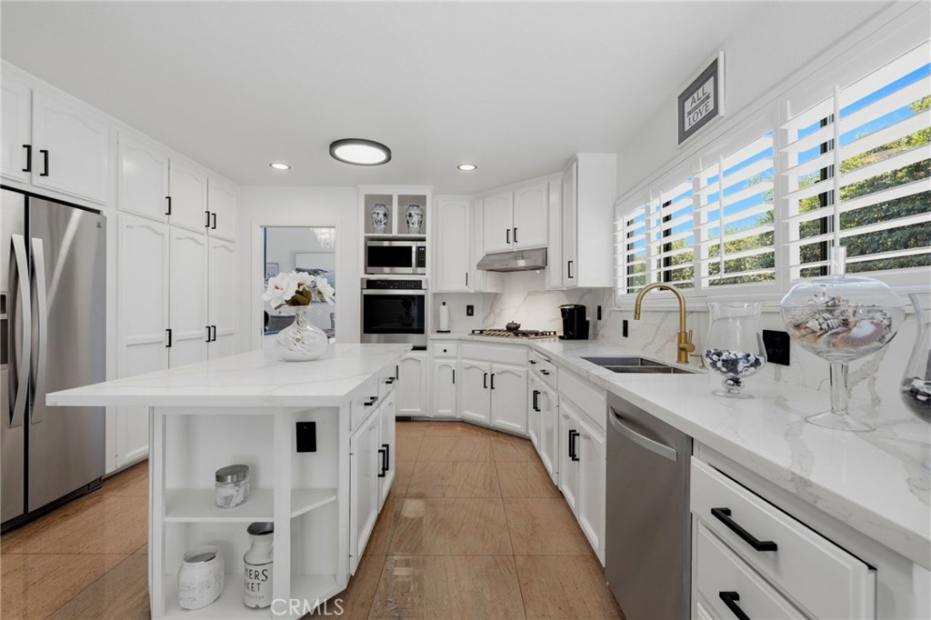 5622 W Prospect, Visalia, CA 93291