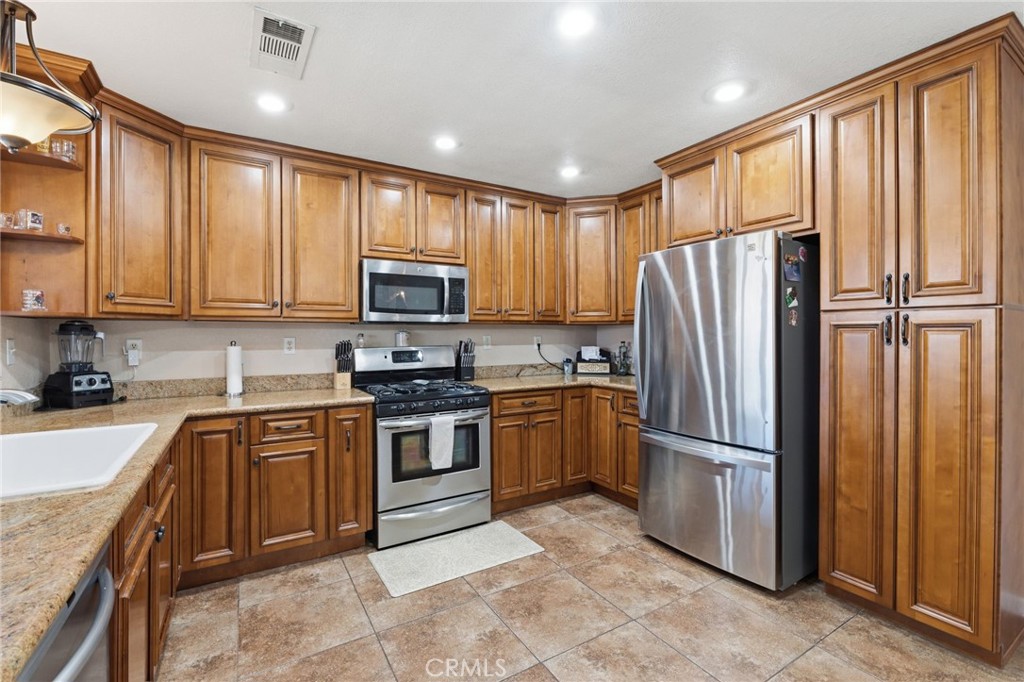 120 Arabian, Coalinga, CA 93210