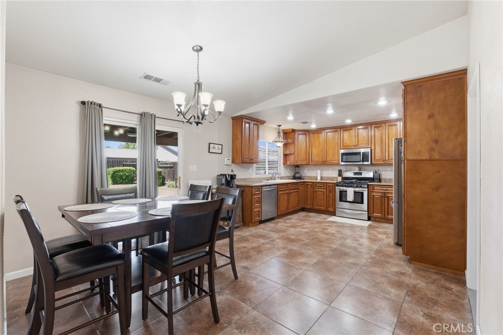 120 Arabian, Coalinga, CA 93210