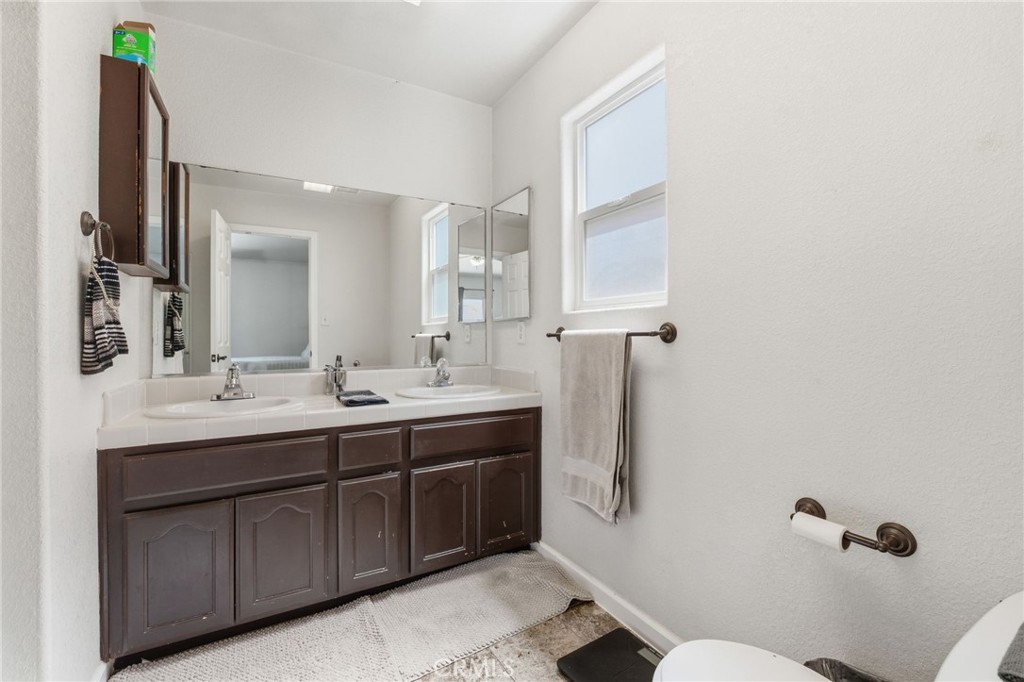 120 Arabian, Coalinga, CA 93210