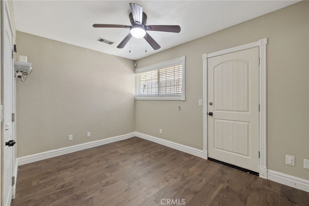 2175 Beechwood Ct, Hanford, CA 93230