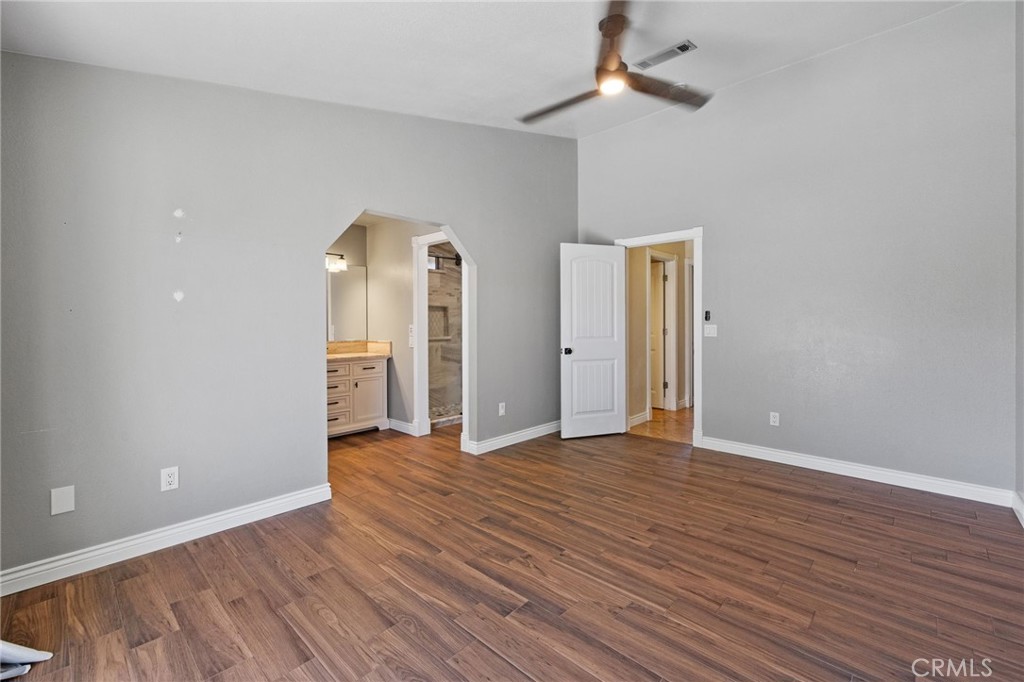 2175 Beechwood Ct, Hanford, CA 93230