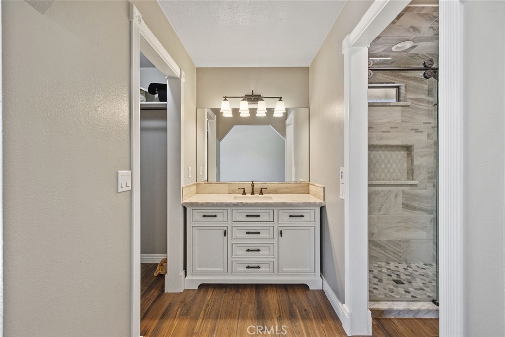 2175 Beechwood Ct, Hanford, CA 93230