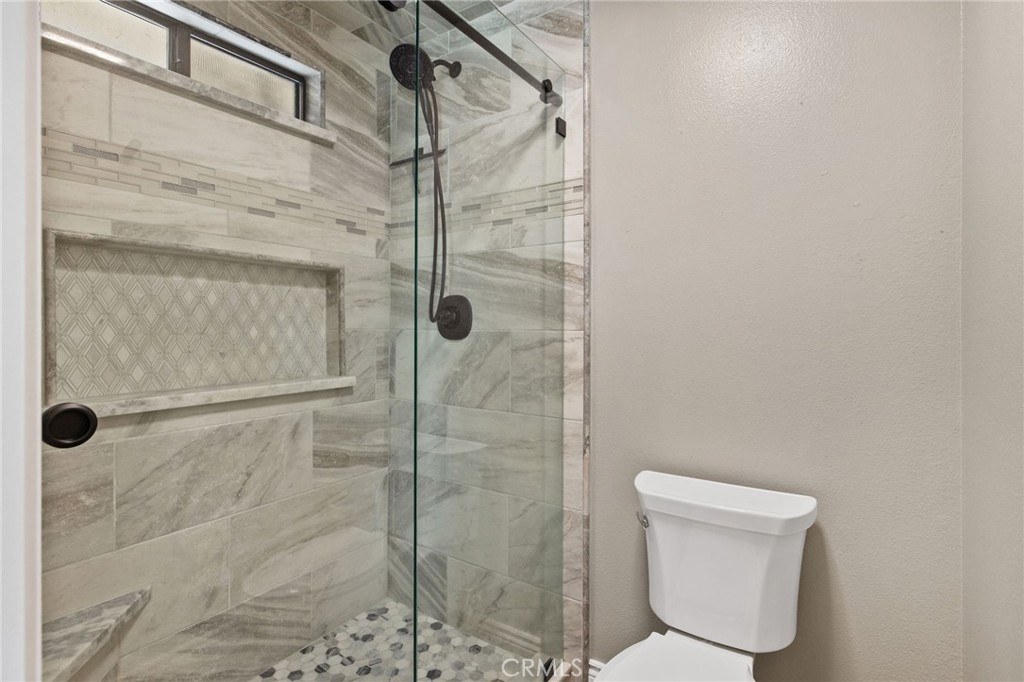 2175 Beechwood Ct, Hanford, CA 93230