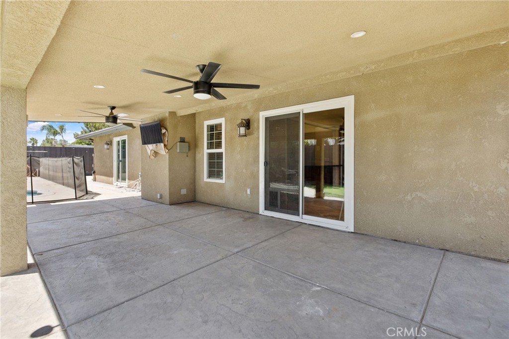 2175 Beechwood Ct, Hanford, CA 93230
