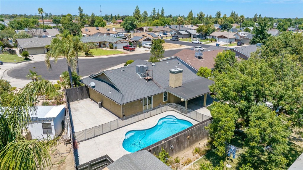 2175 Beechwood Ct, Hanford, CA 93230