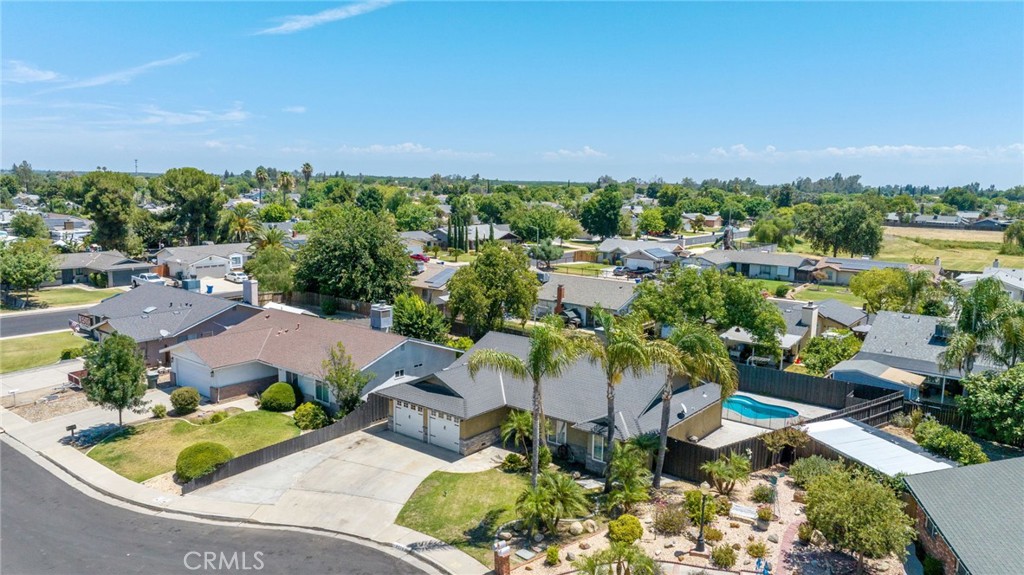 2175 Beechwood Ct, Hanford, CA 93230