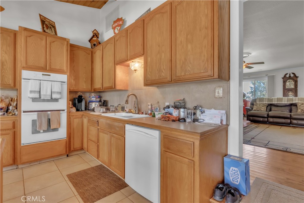 8043 Sunset Dr, Atwater, CA 95301