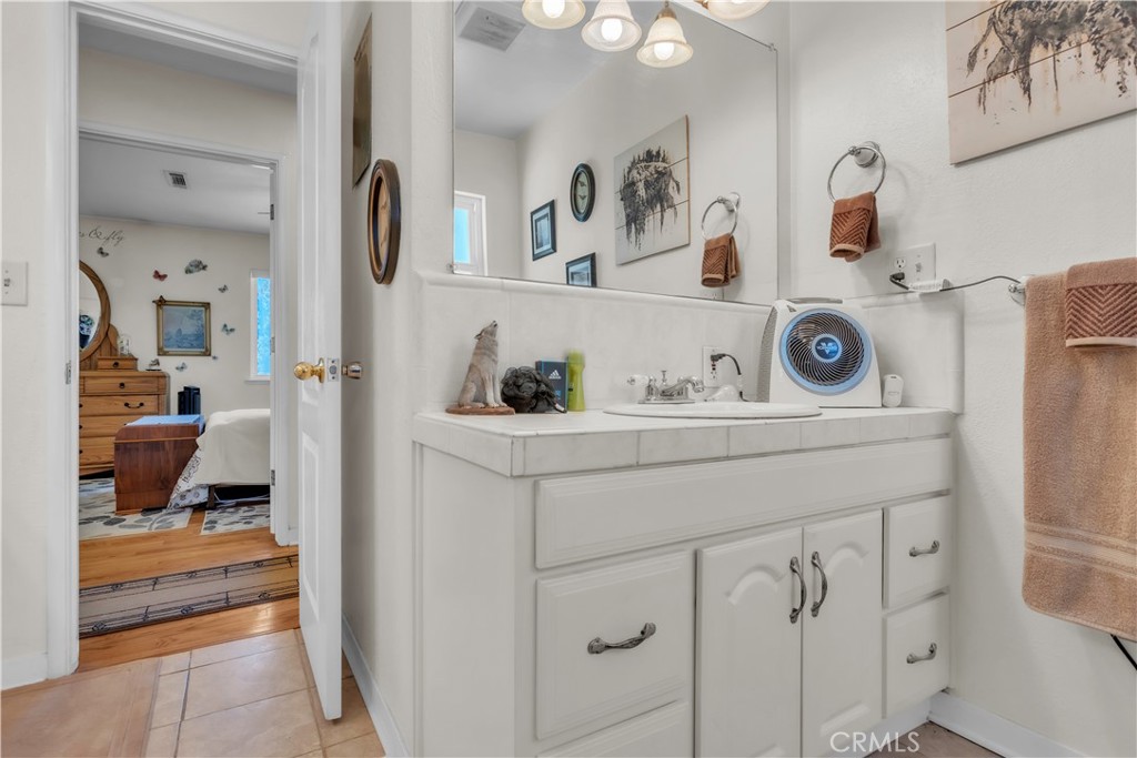 8043 Sunset Dr, Atwater, CA 95301