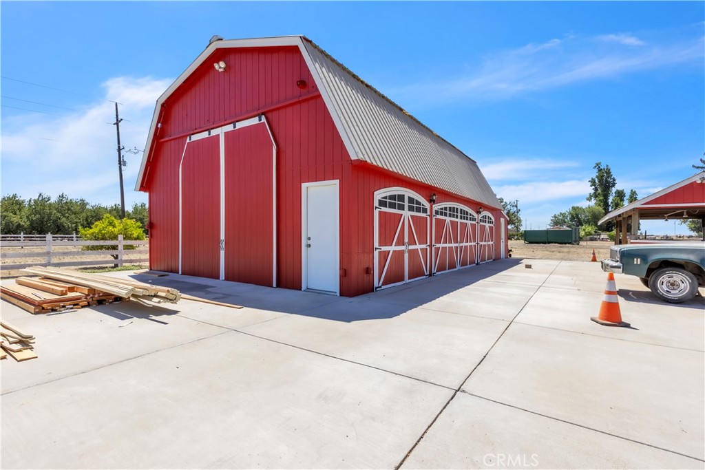 8043 Sunset Dr, Atwater, CA 95301