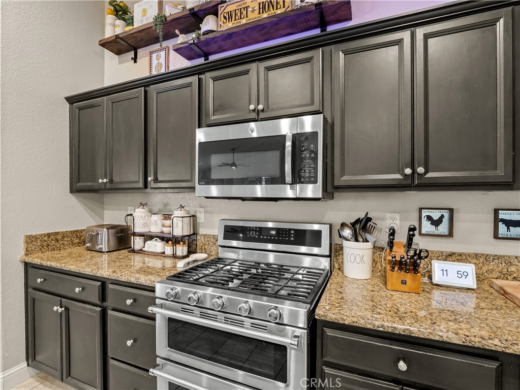 391 Rosewood, Sanger, CA 93657