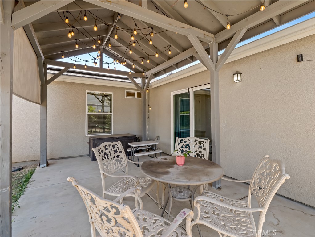 391 Rosewood, Sanger, CA 93657