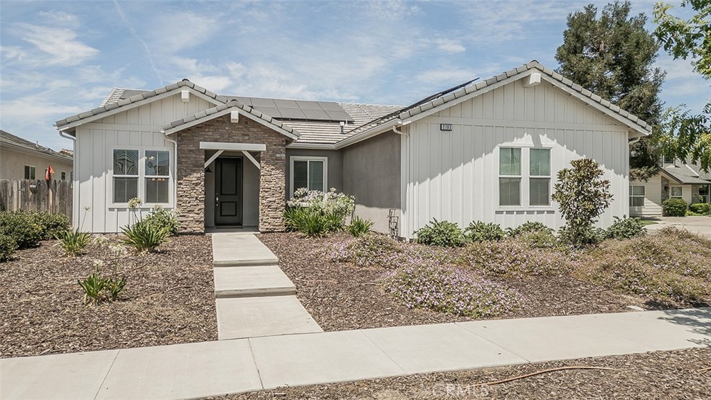 2193 E Kamm, Kingsburg, CA 93631