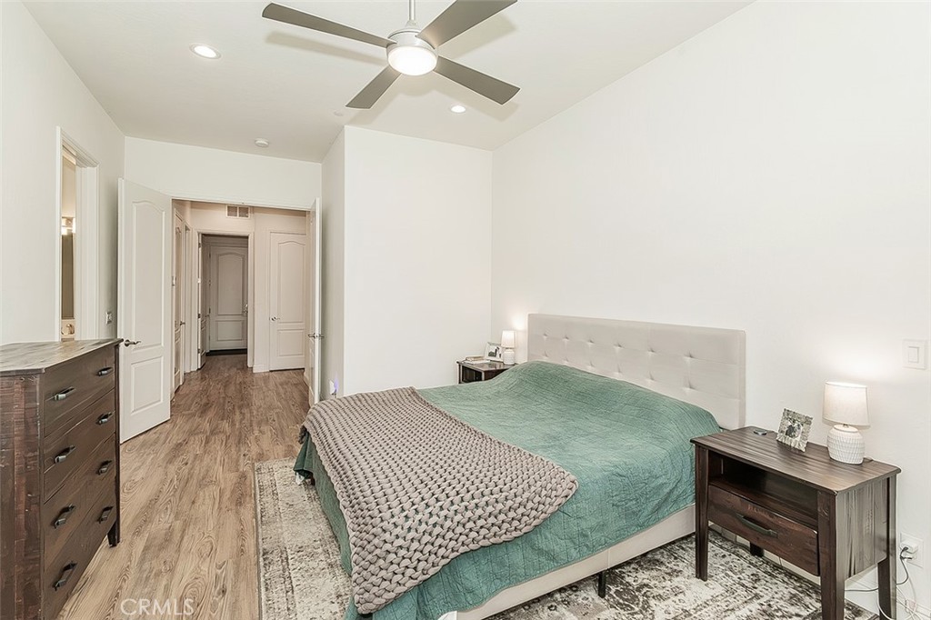 2193 E Kamm, Kingsburg, CA 93631