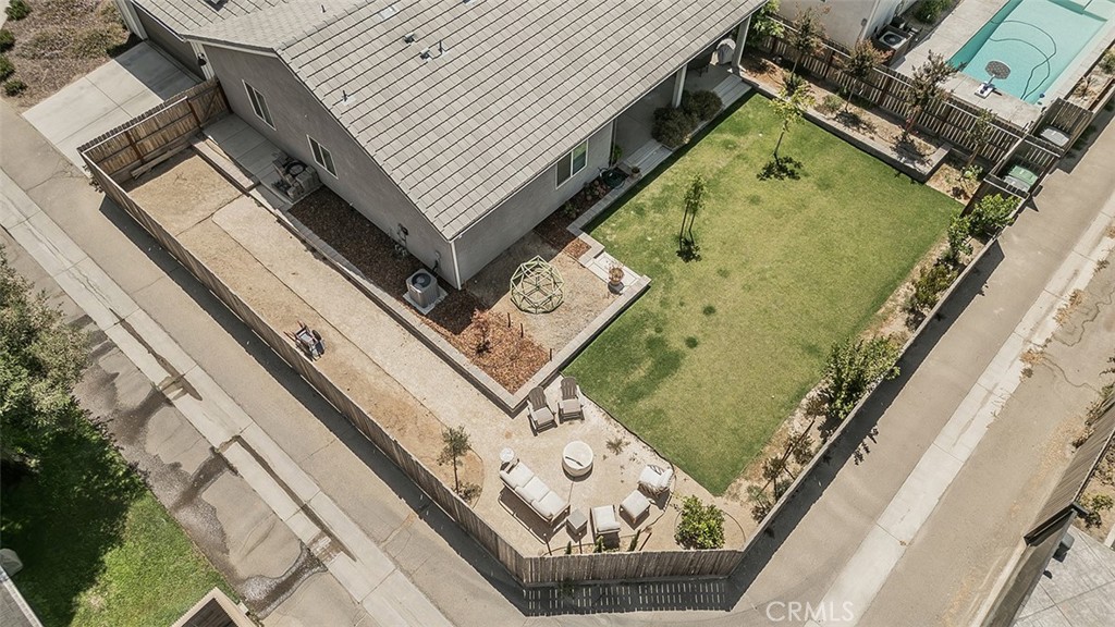 2193 E Kamm, Kingsburg, CA 93631