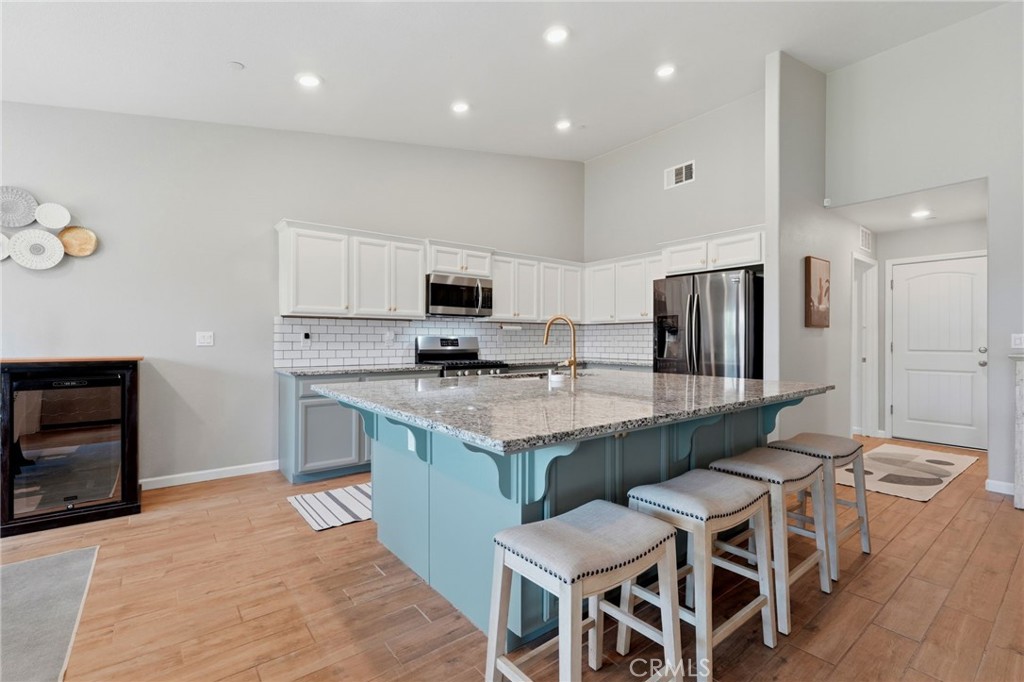 2257 W Mallard, Hanford, CA 93230
