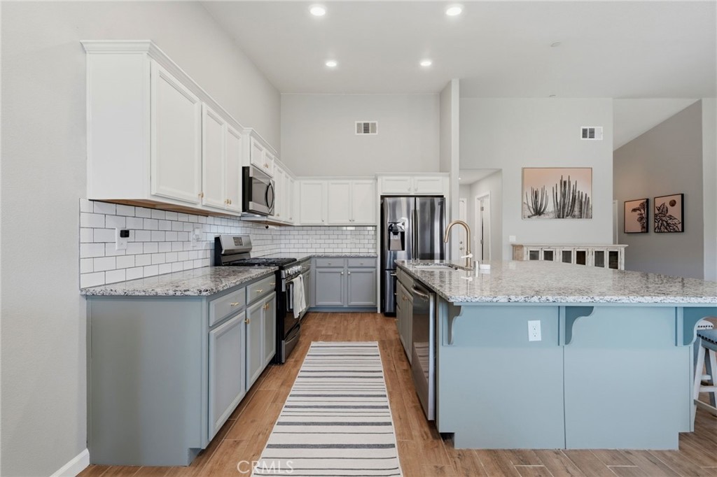 2257 W Mallard, Hanford, CA 93230