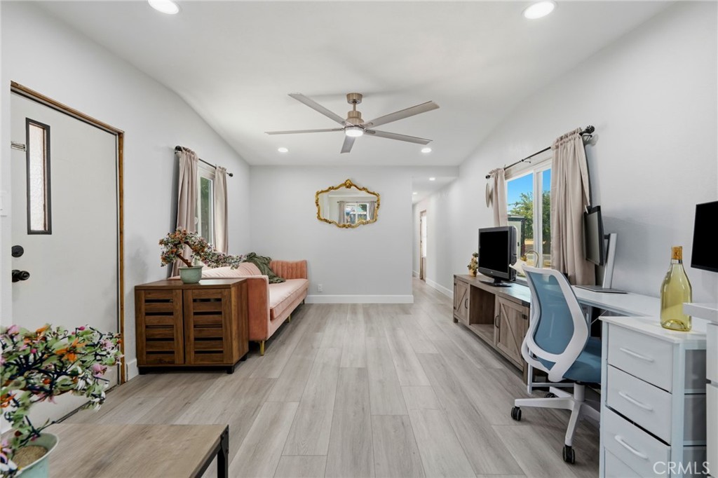 12846 W Lacey Blvd #15, Hanford, CA 93230