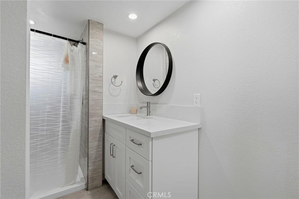 12846 W Lacey Blvd #15, Hanford, CA 93230