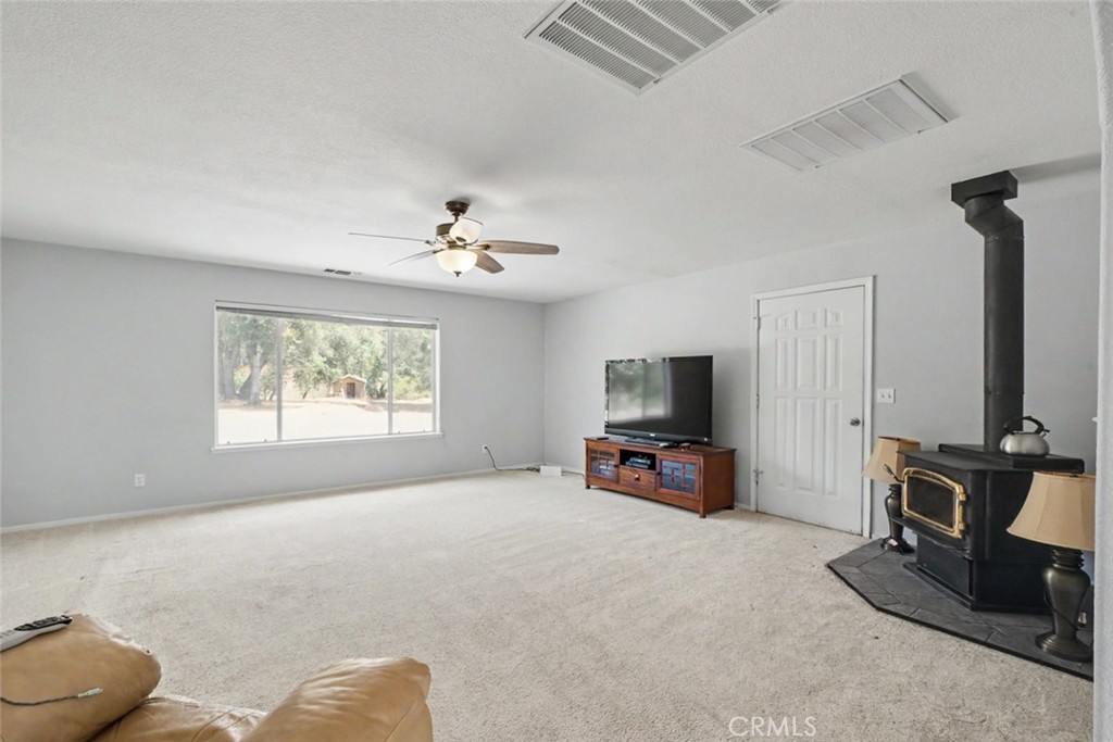 5627 Buckskin Rd, Mariposa, CA 95338