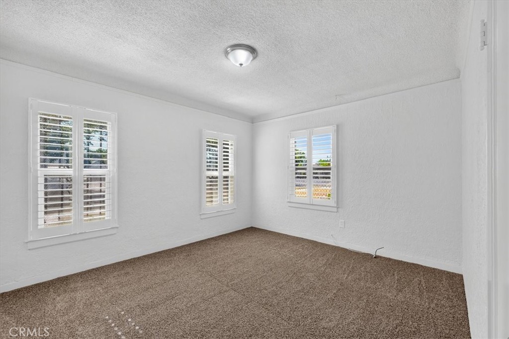 256 N Sierra Vista, Fresno, CA 93702