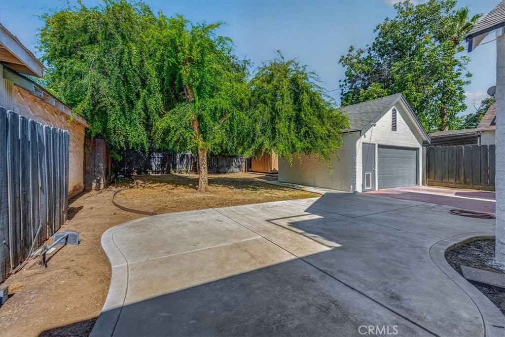 256 N Sierra Vista, Fresno, CA 93702