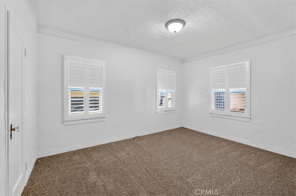 256 N Sierra Vista, Fresno, CA 93702