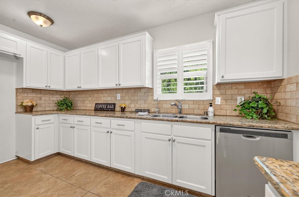 256 N Sierra Vista, Fresno, CA 93702
