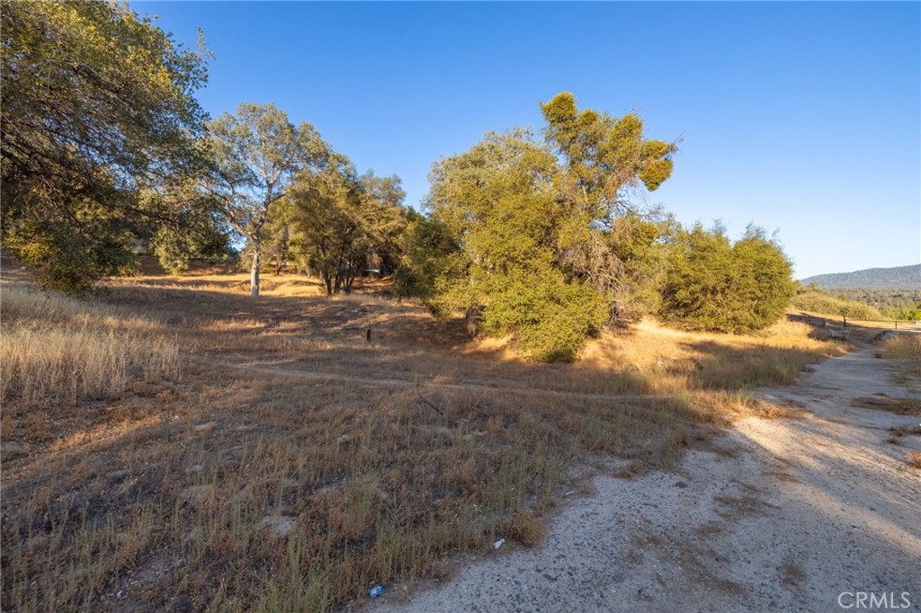 1 Junction Dr, Oakhurst, CA 93644