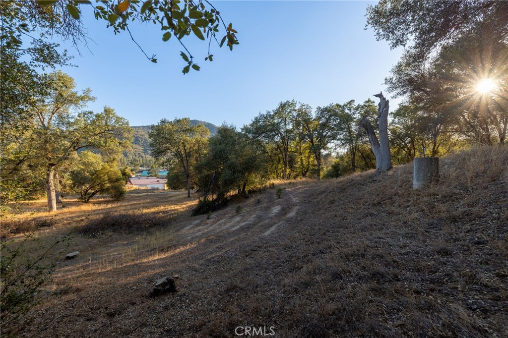 1 Junction Dr, Oakhurst, CA 93644