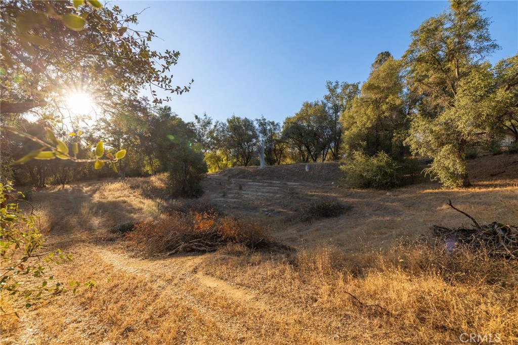 1 Junction Dr, Oakhurst, CA 93644