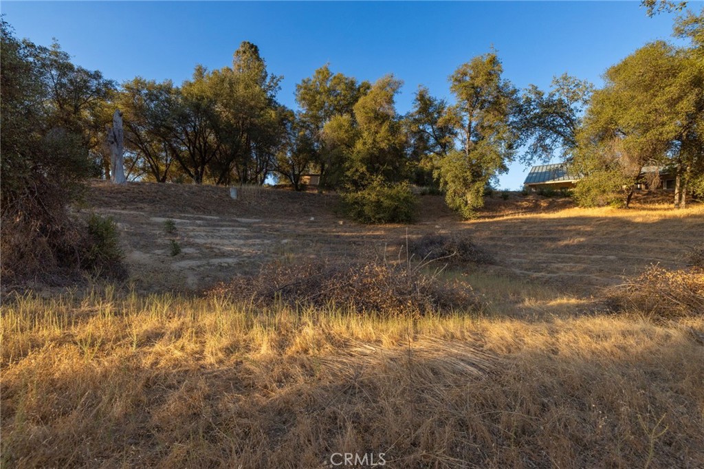 1 Junction Dr, Oakhurst, CA 93644