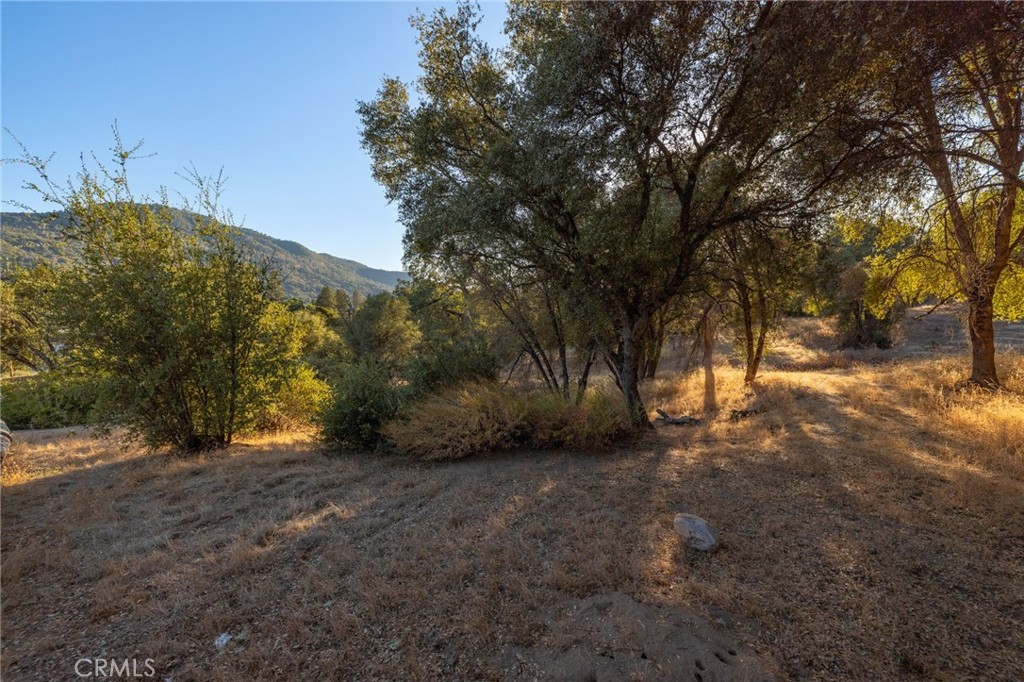 1 Junction Dr, Oakhurst, CA 93644