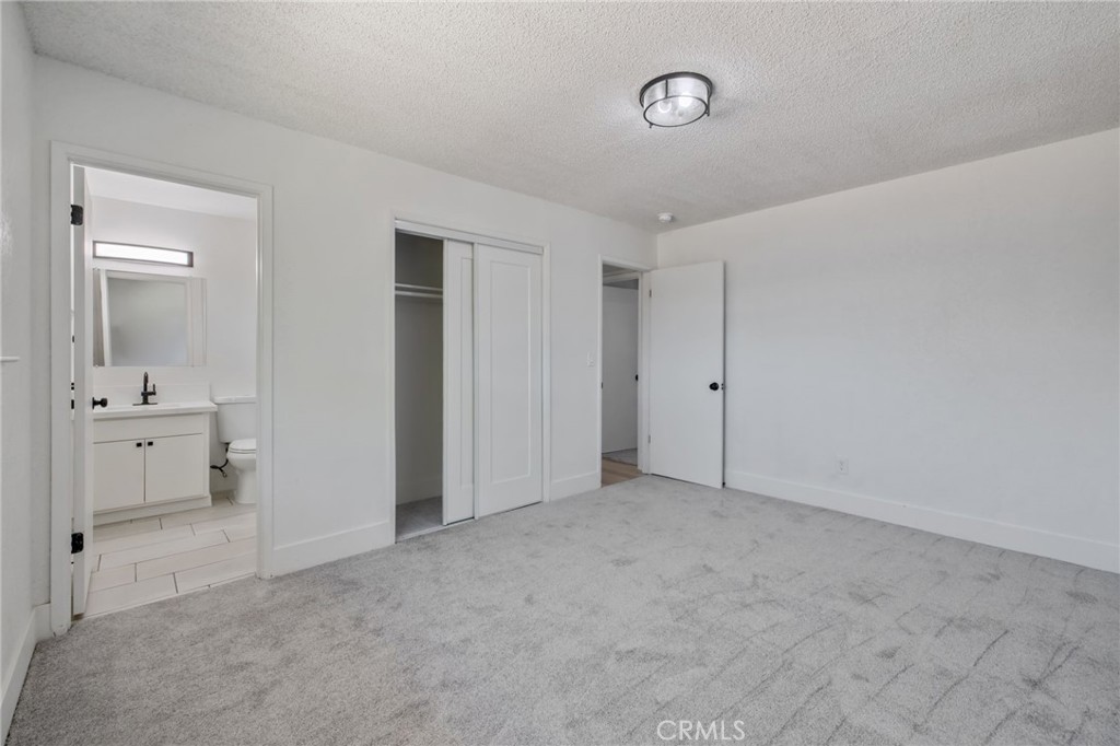 587 Sunset St, Kingsburg, CA 93631
