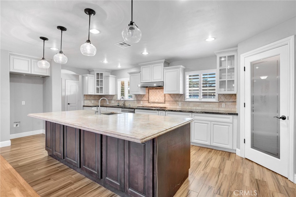 2020 W 3rd, Madera, CA 93637
