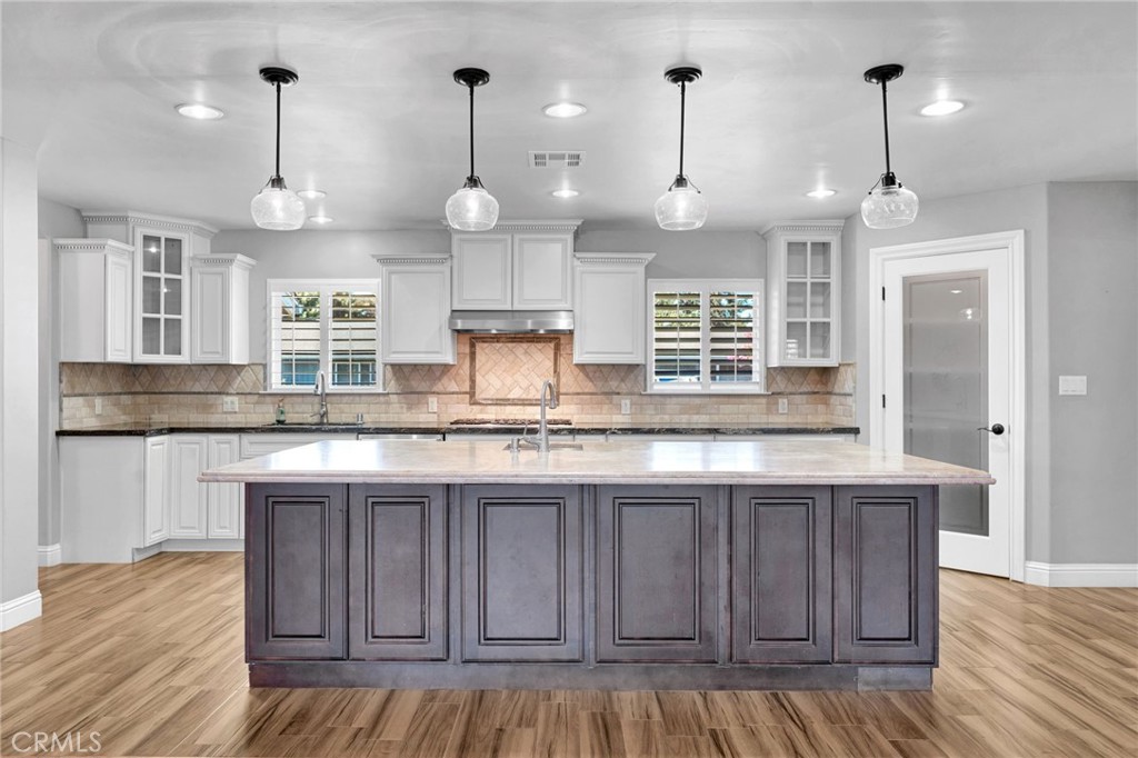 2020 W 3rd, Madera, CA 93637