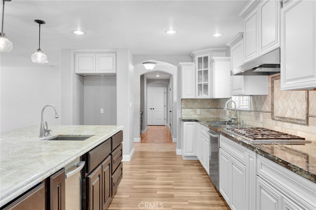 2020 W 3rd, Madera, CA 93637