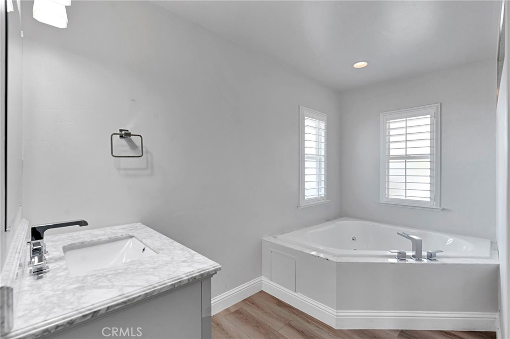 2020 W 3rd, Madera, CA 93637