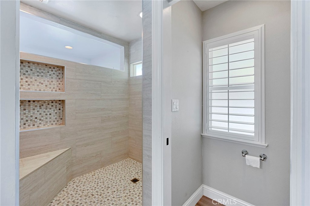 2020 W 3rd, Madera, CA 93637