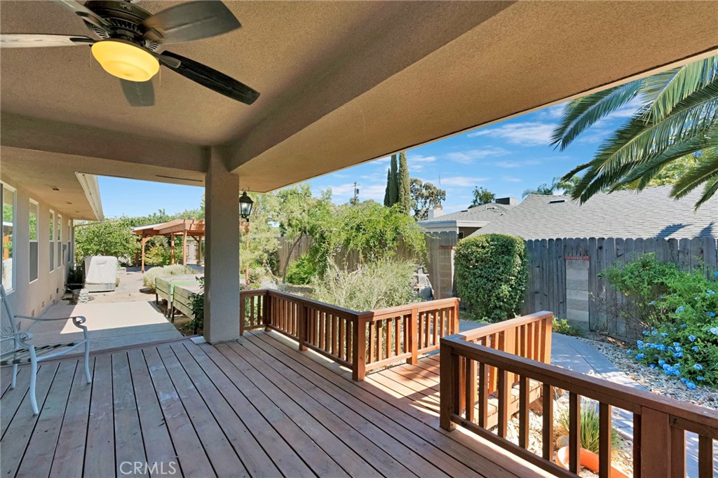 2020 W 3rd, Madera, CA 93637
