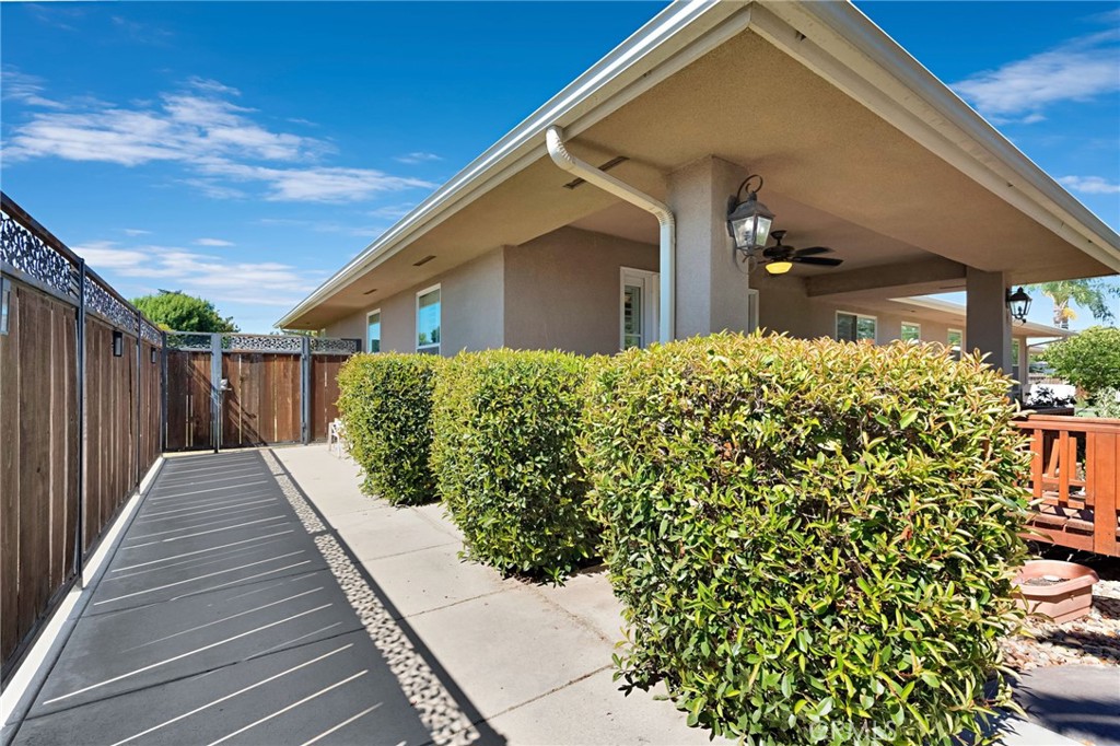2020 W 3rd, Madera, CA 93637