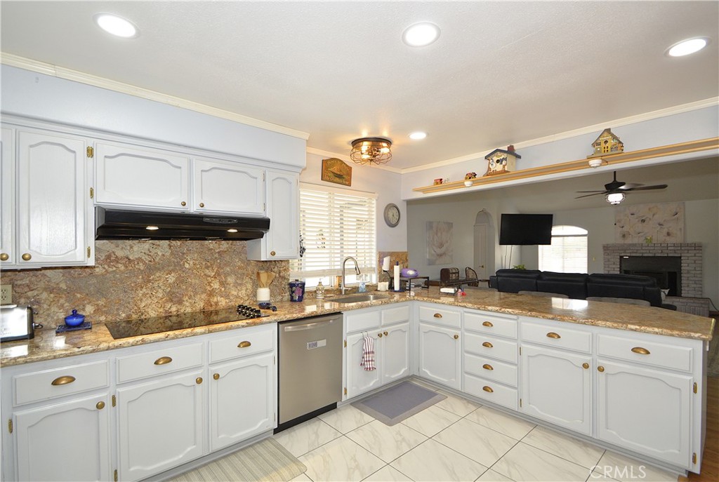 29710 Avenue 22, Madera, CA 93638