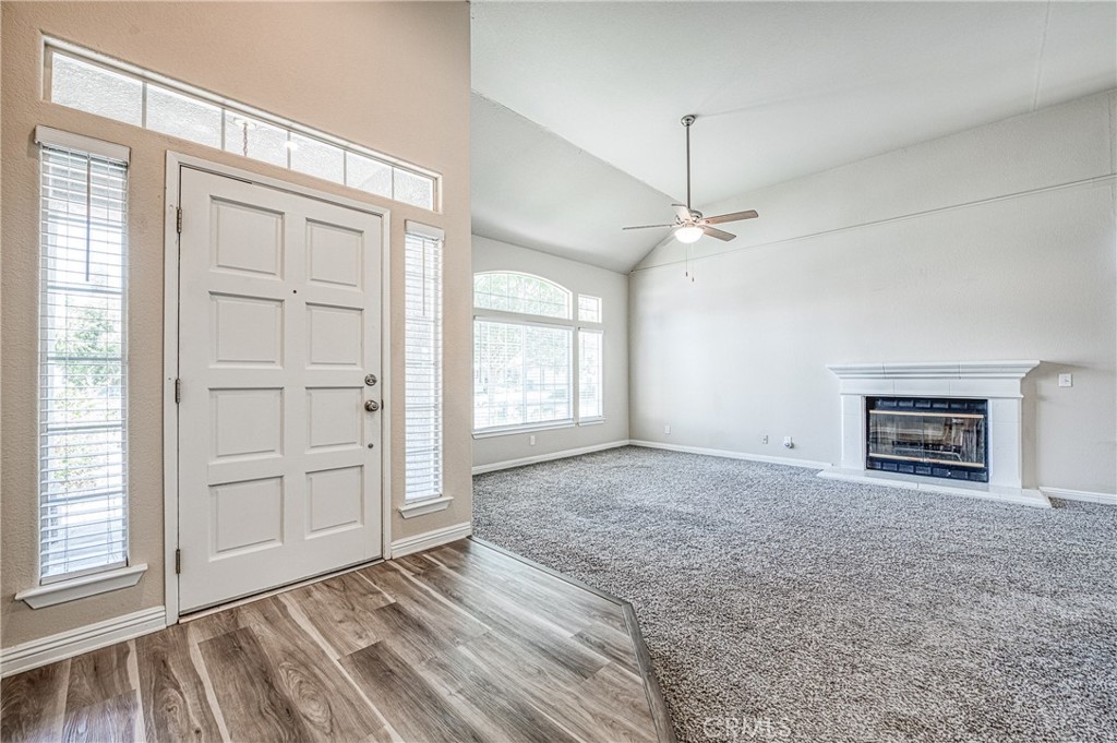2231 E Pryor Dr, Fresno, CA 93720